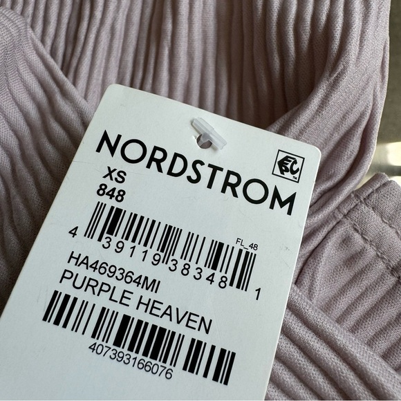 NWT! Halogen Light Weight Ribbed Mock Neck Short Sleeve Top - Purple Heaven - Picture 6 of 7